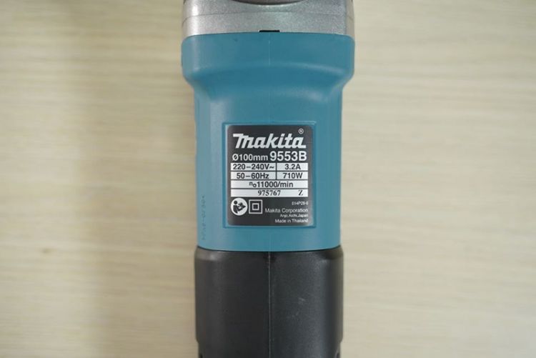 Máy mài góc Makita 9553B (Công tắc đuôi)